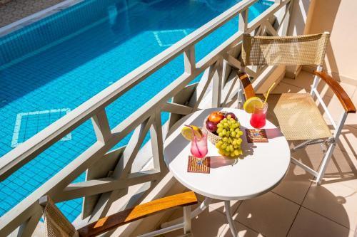 Hotel Summer Dream Kamári Екстериор снимка